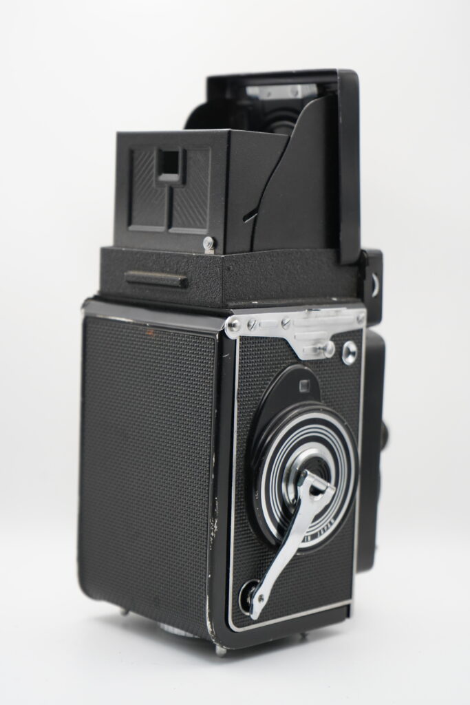 YASHICA MAT-124 (USATO)