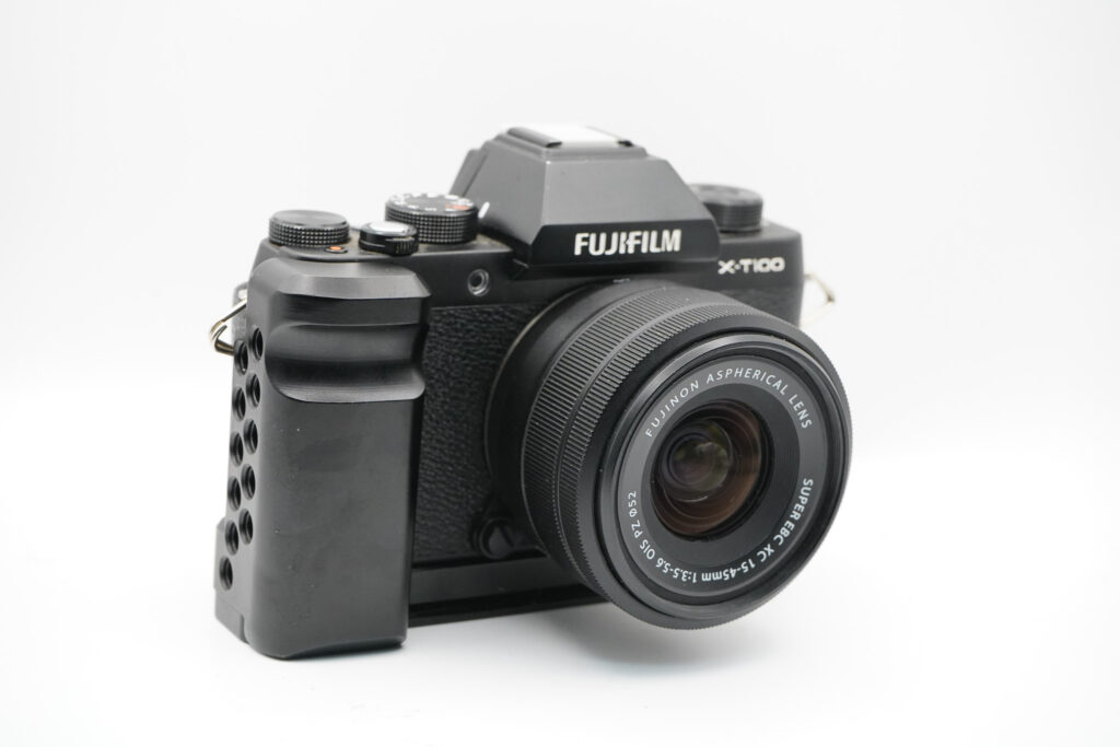 FUJIFILM X-T100 + XC 15-45/3.5-5.6 OIS PZ (USATO)